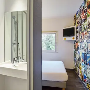 3* Hotel Hotelf1 Marseille Plan De Campagne N°1