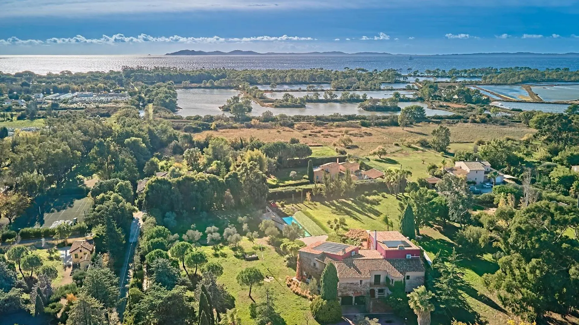 Villa Mercedes 300 M De La Plage La Londe-les-Maures 5*,