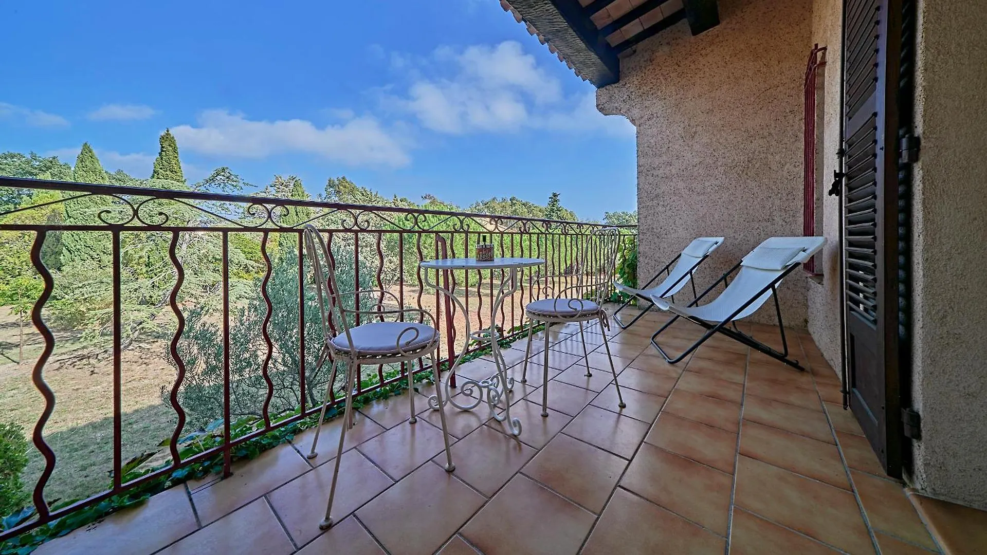 ***** Bed & Breakfast Villa Mercedes 300 M De La Plage La Londe-les-Maures France